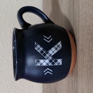 Threshold stoneware mug "K"initial blue